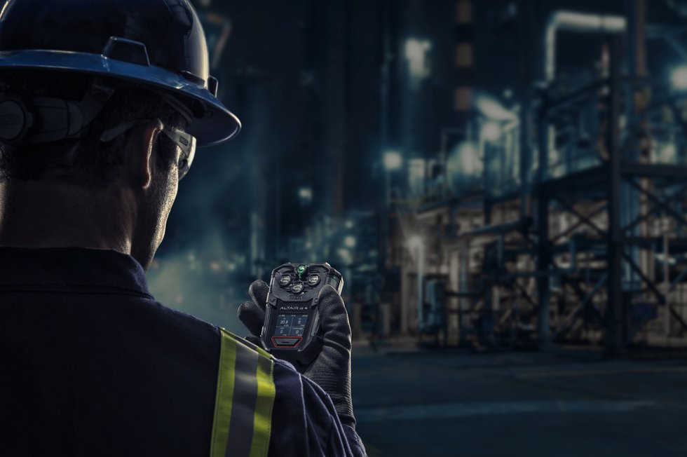 What is a gas detection wearable: Top questions about connected safety technology What is a gas detection wearable: Top questions about connected safety technology
